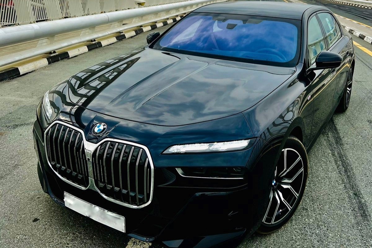 BMW 735i